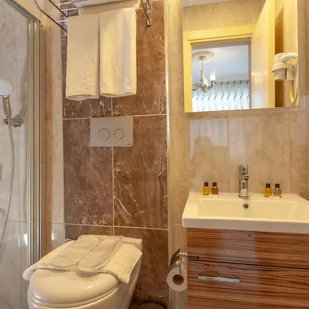 Ozmen Old Town Kaleici (adults Only) 2* 安塔利亚