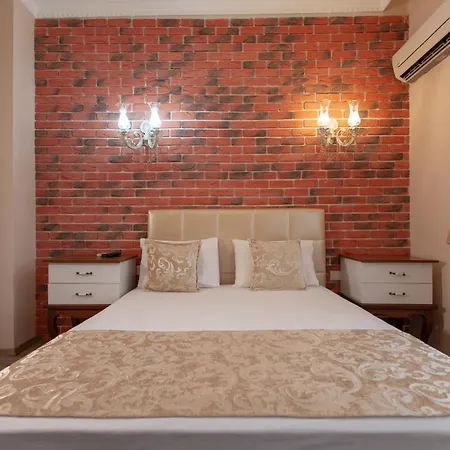 Hotel Ozmen Old Town Kaleici (adults Only) 2*